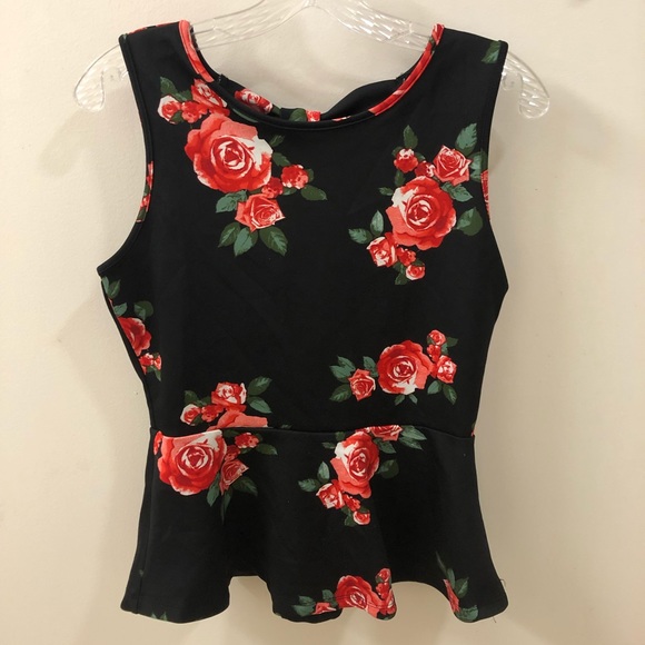 Forever 21 Tops - Cute Floral top Forever 21 Tops - Cute Floral top